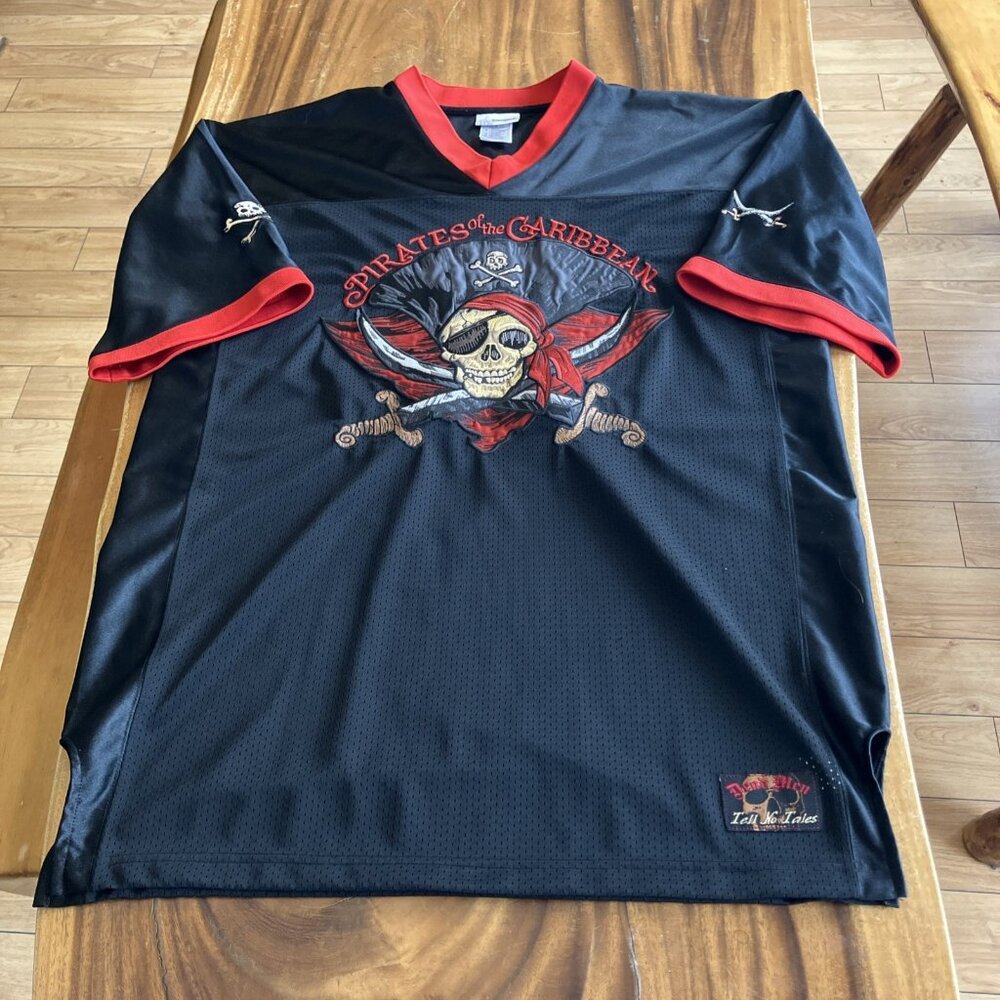 Disney Pirates Caribbean Captain Jack #67 Jersey Men’s Medium Disneyland